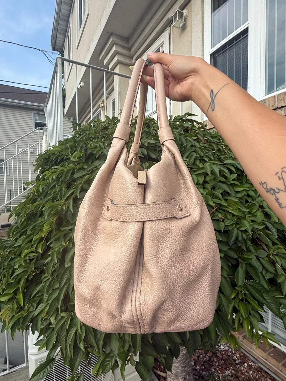 Kate Spade New York Y2K Pebbled Leather Satchel Bag Blush Beige Tote Purse